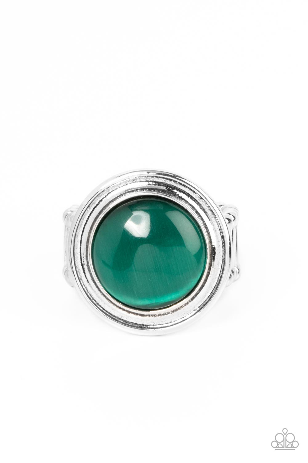 A green cat's eye stone is encircled in rippling silver frames, pooling into an ethereal pop of color atop the finger. Features a stretchy band for a flexible fit.